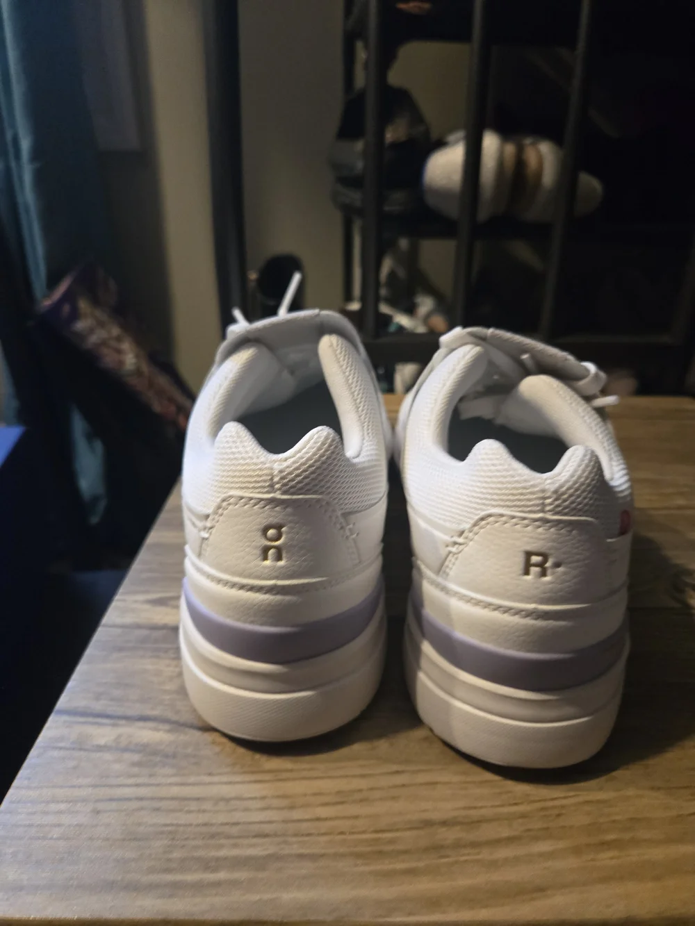 On Running Women’s White Low-Top Sneakers w/ Purple Accent Sz 10 New